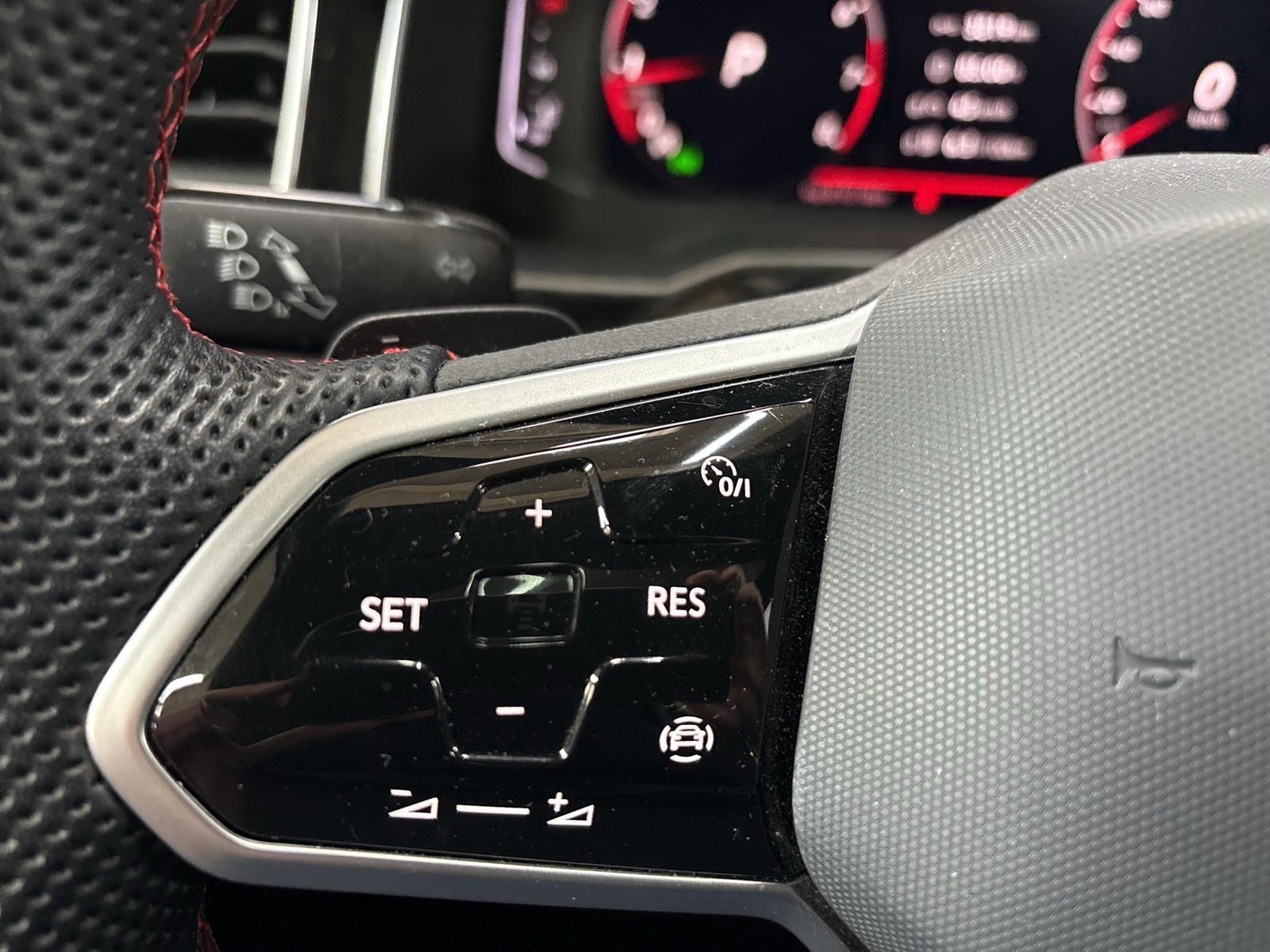 Volkswagen Polo 2.0 GTI PANO CAM LM18 MATRIX CARPLAY DAB+