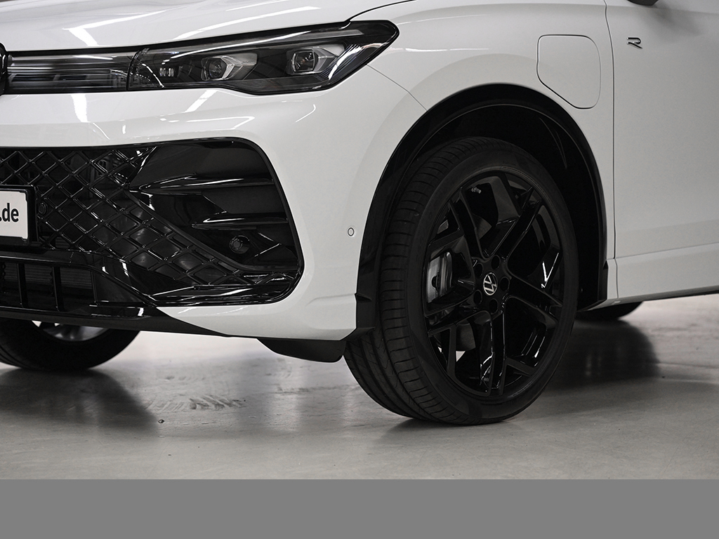 Volkswagen Tiguan eHYBRID R-LINE DSG LEDER PANO AHK
