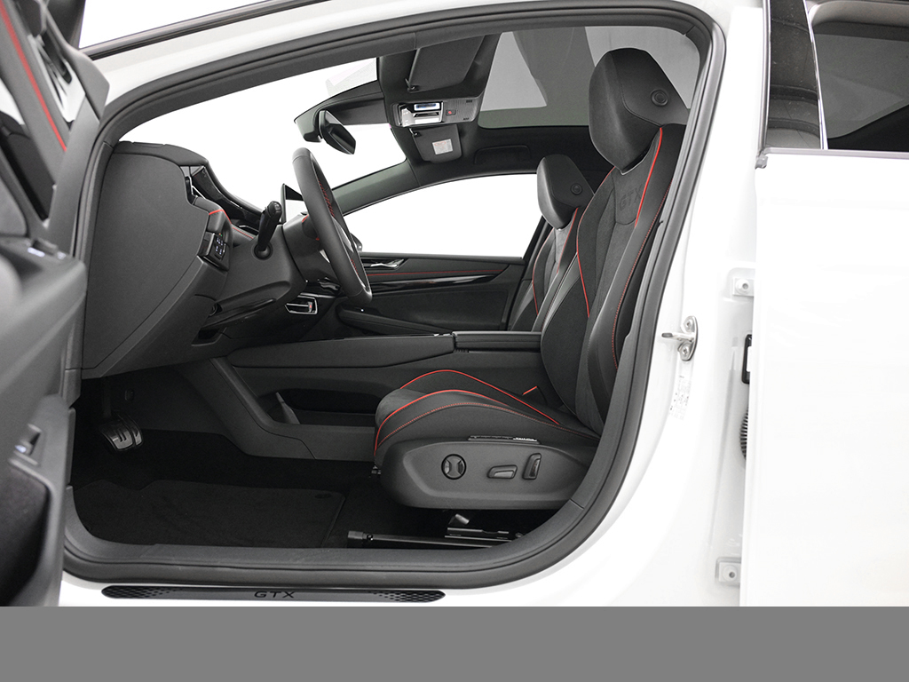 Volkswagen ID.7 Tourer GTX AHK WÄRMEPUMPE PANO eSITZE LM21