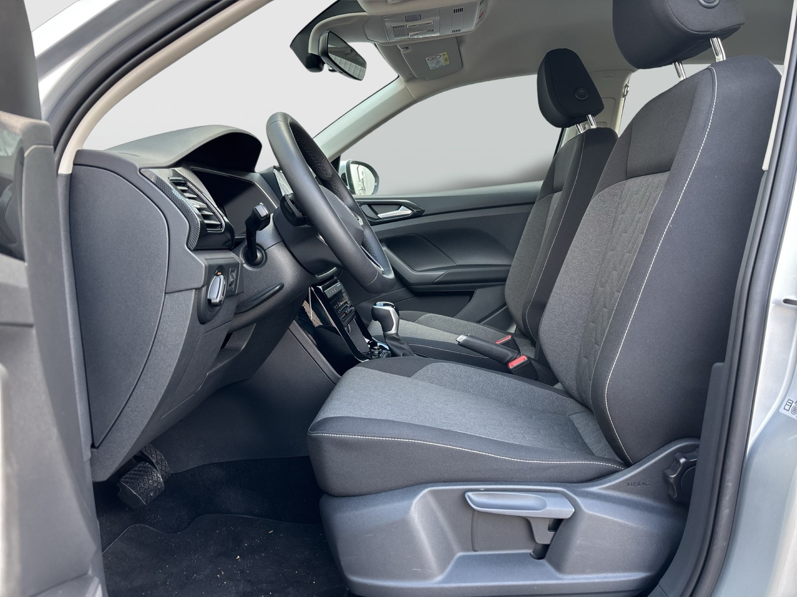 Volkswagen T-Cross 1.0 LIFE CAM ACC CARPLAY SITZHEIZUNG LED