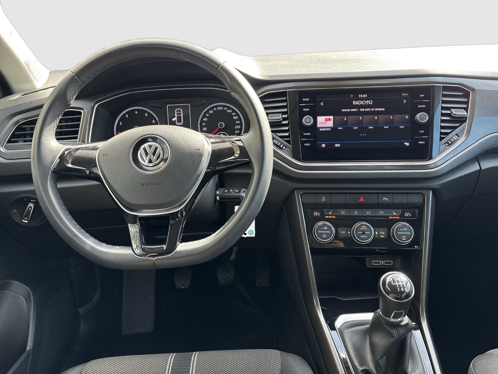 Volkswagen T-Roc 1.0 STYLE CARPLAY ALU SITZHEIZ. EINPARKH.