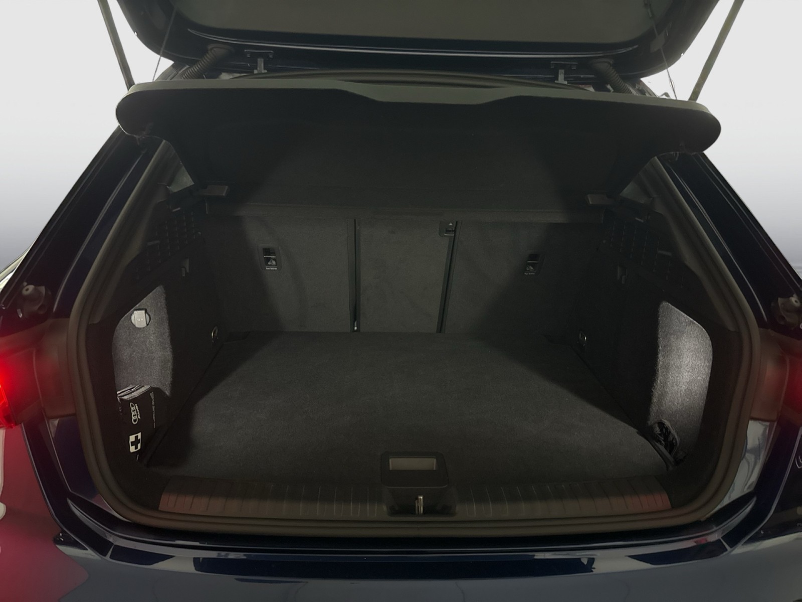 Audi A3 Sportback 40 HYBRID S LINE B&O ACC NAVI+ eSITZE