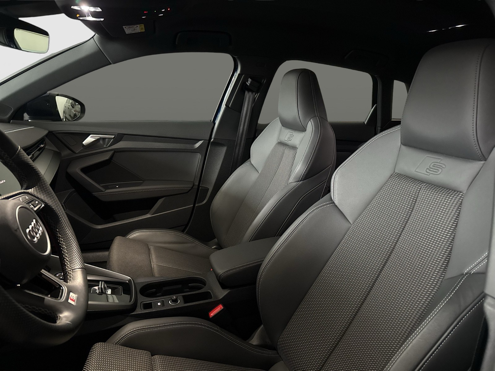 Audi A3 Sportback 40 HYBRID S LINE B&O ACC NAVI+ eSITZE