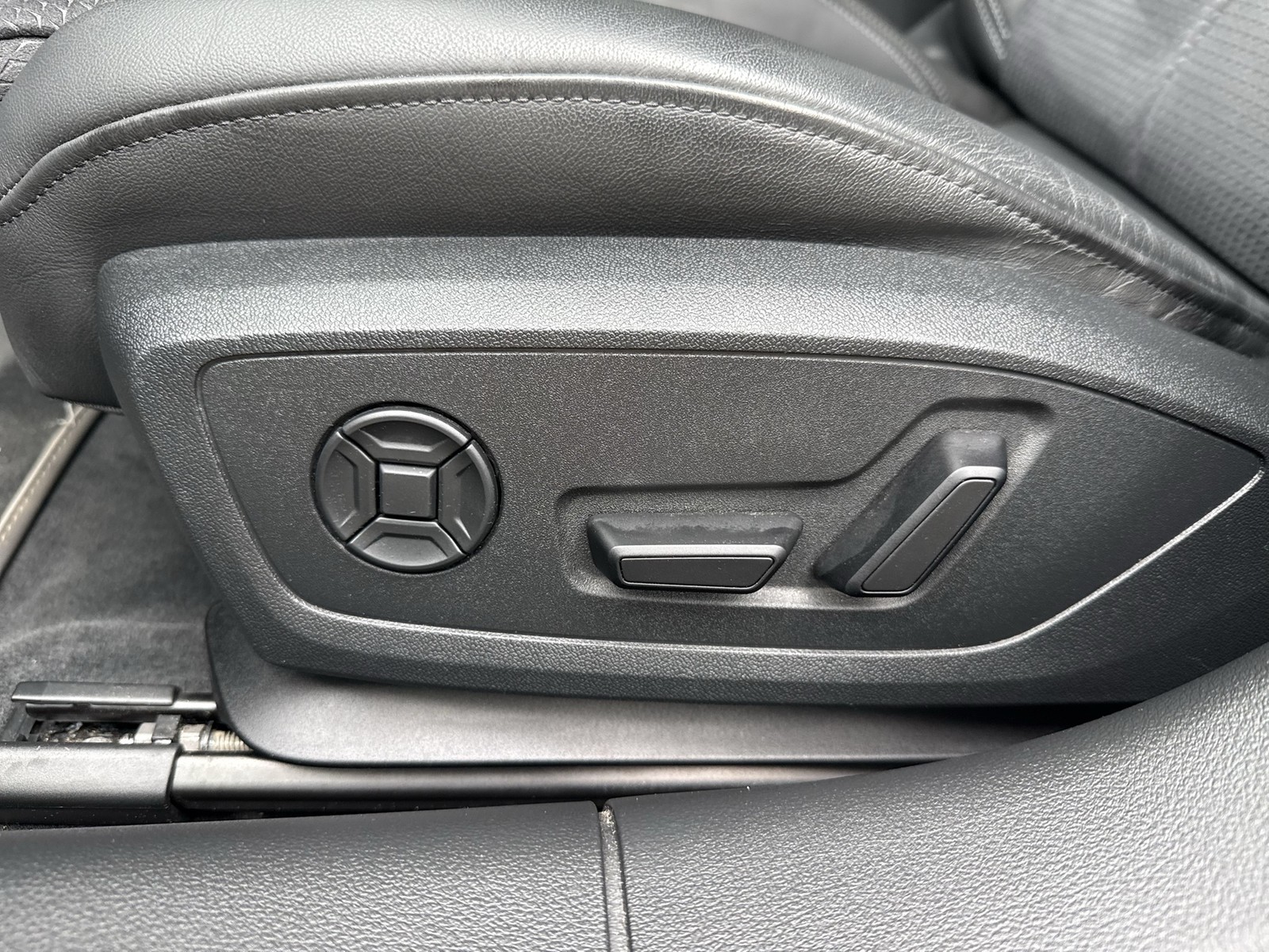 Audi S6 Avant Qu. CAM LM20 MATRIX E-KLAPPE NAVI+