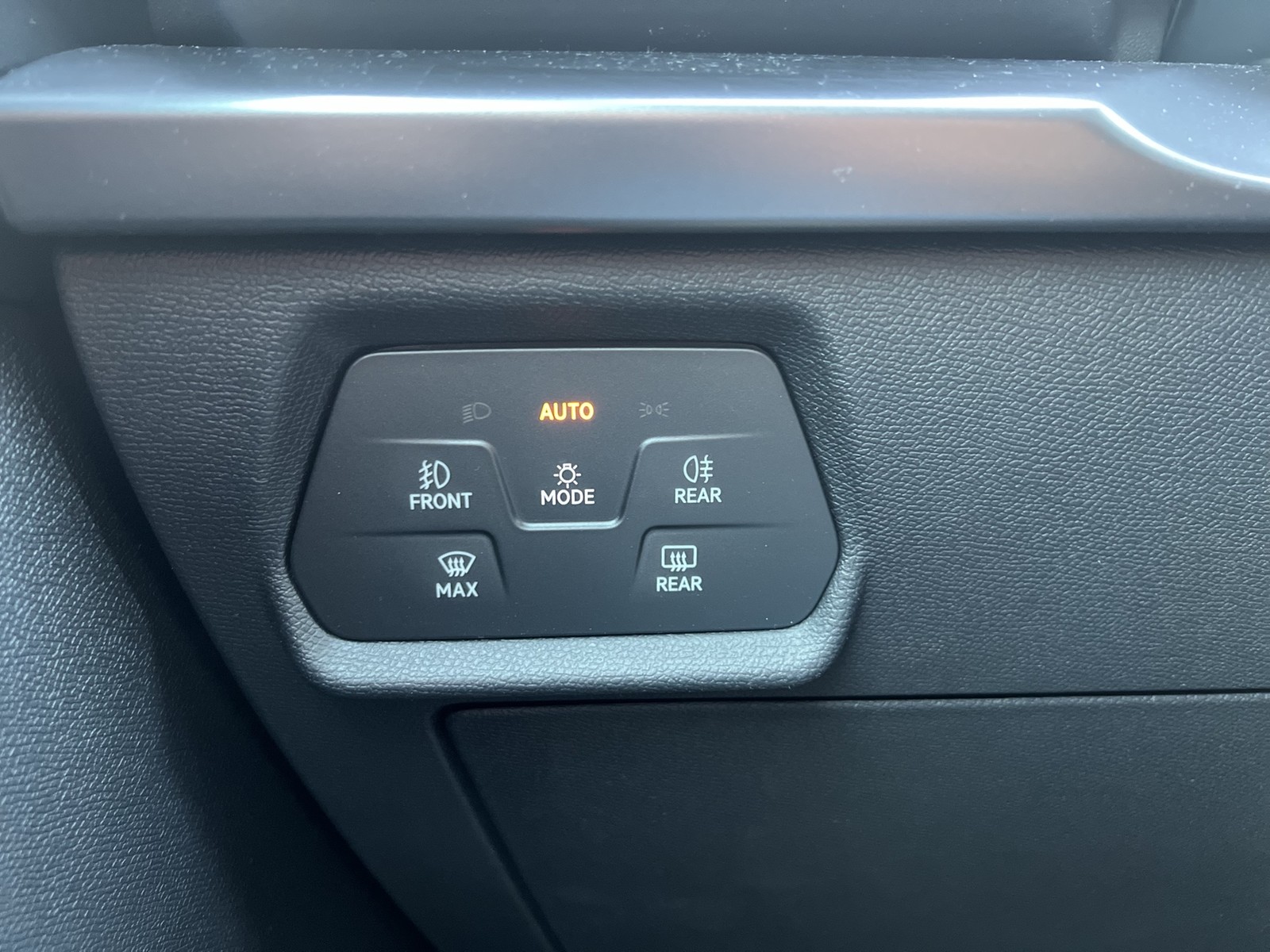 Cupra Leon 1.5 CAM ACC LM18 MATRIXLED E-KLAPPE NAVI