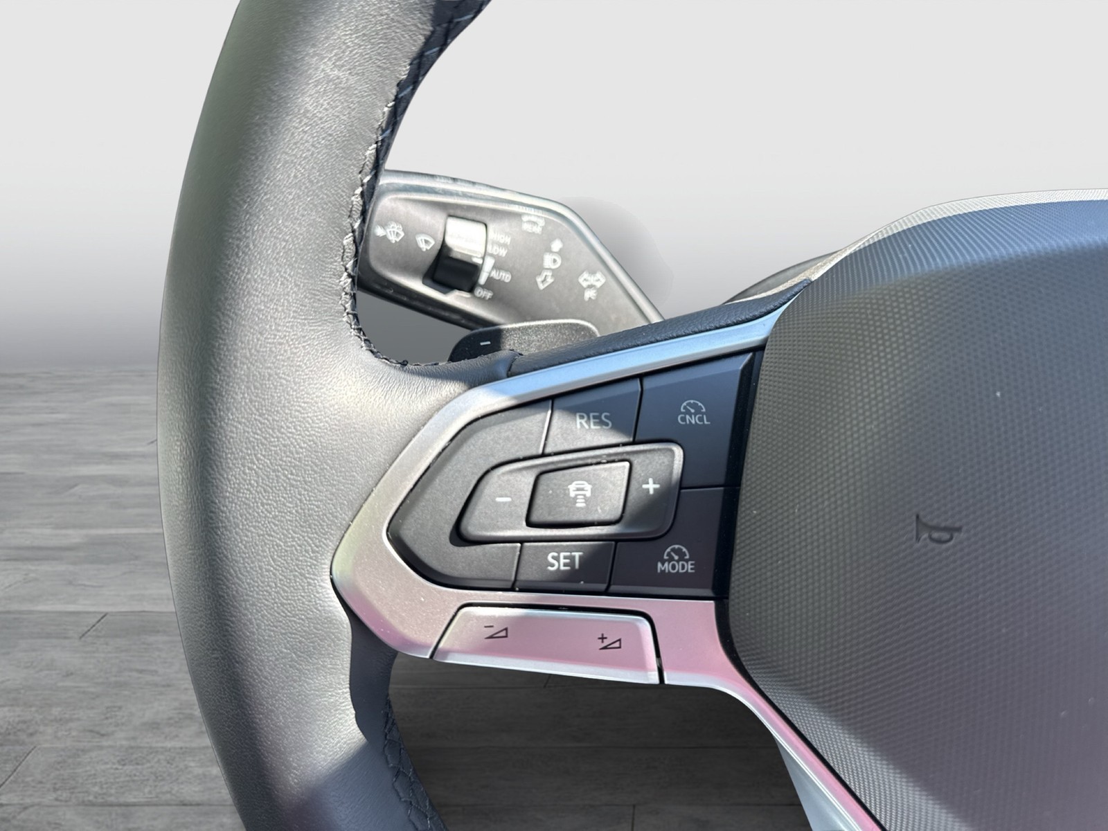 Volkswagen Tayron 2.0 LIFE AHK CAM ACC LM18 CARPLAY SITZHZ.