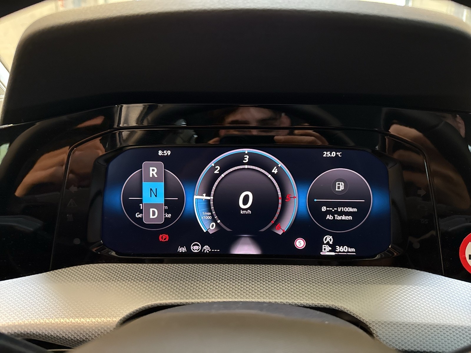 Volkswagen Golf VIII 2.0 GOAL AHK CAM ACC NAVI LED+ CARPLAY