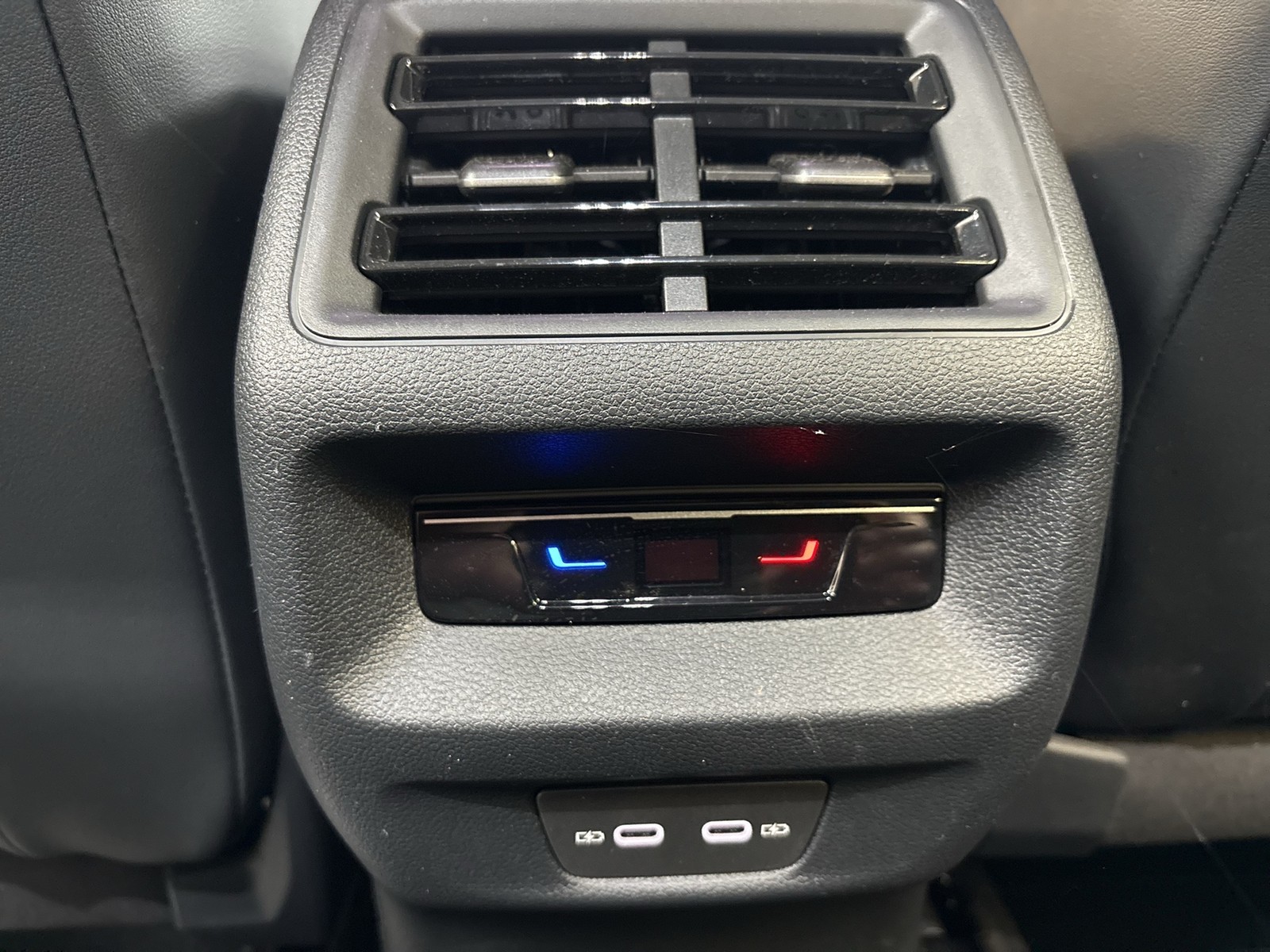 Volkswagen Tiguan 1.5 HYBRID LIFE AHK CAM ACC LM18 NAVI