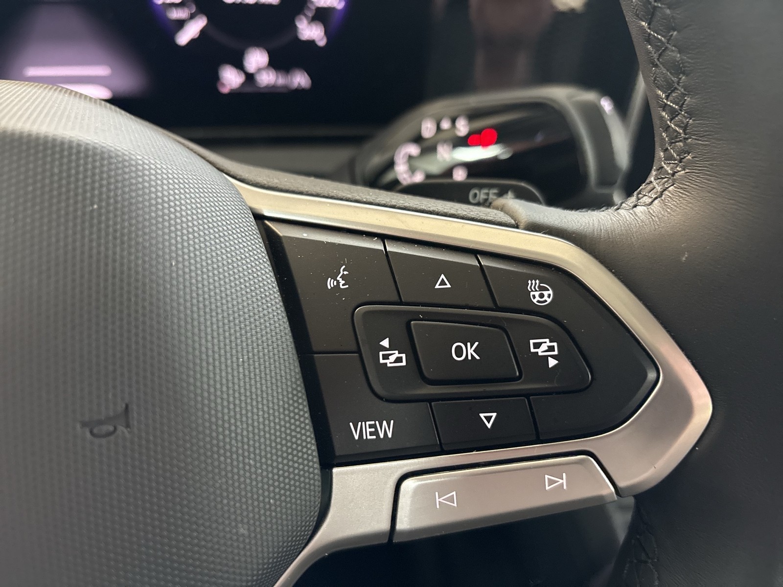 Volkswagen Tiguan 1.5 HYBRID LIFE AHK CAM ACC LM18 NAVI