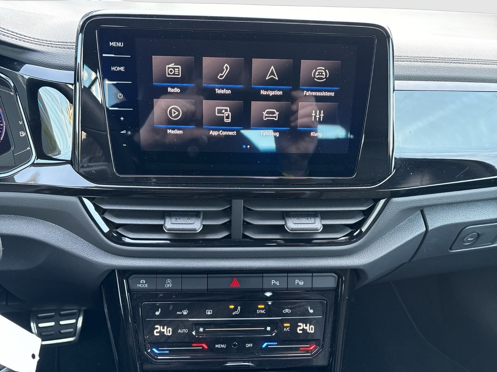 Volkswagen T-Roc Cabriolet 1.5 R-LINE BLACKSTYLE LEDER LM19