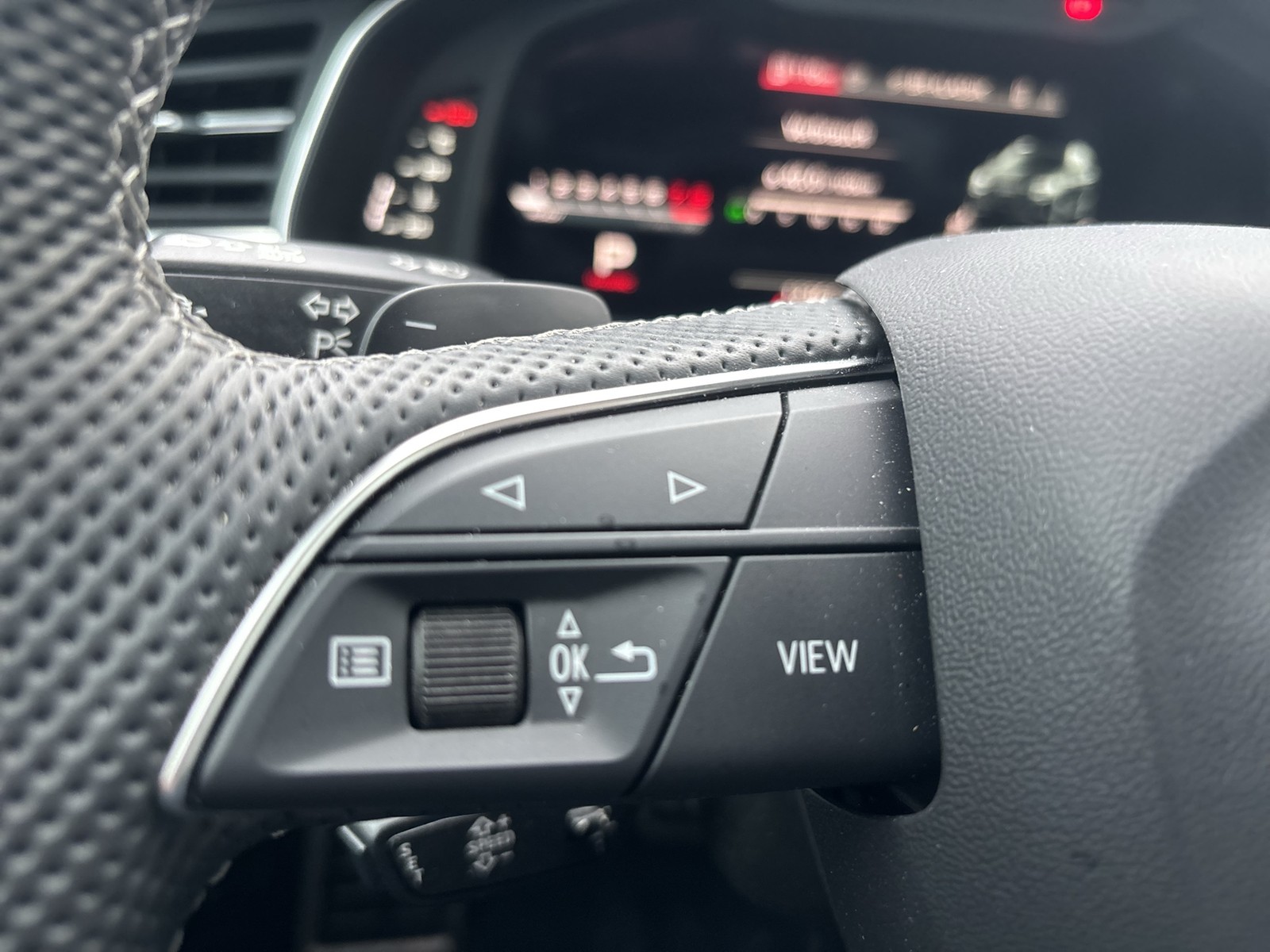 Audi SQ7 quattro PANO B&O AHK 360CAM HDMATRIX HEAD-UP