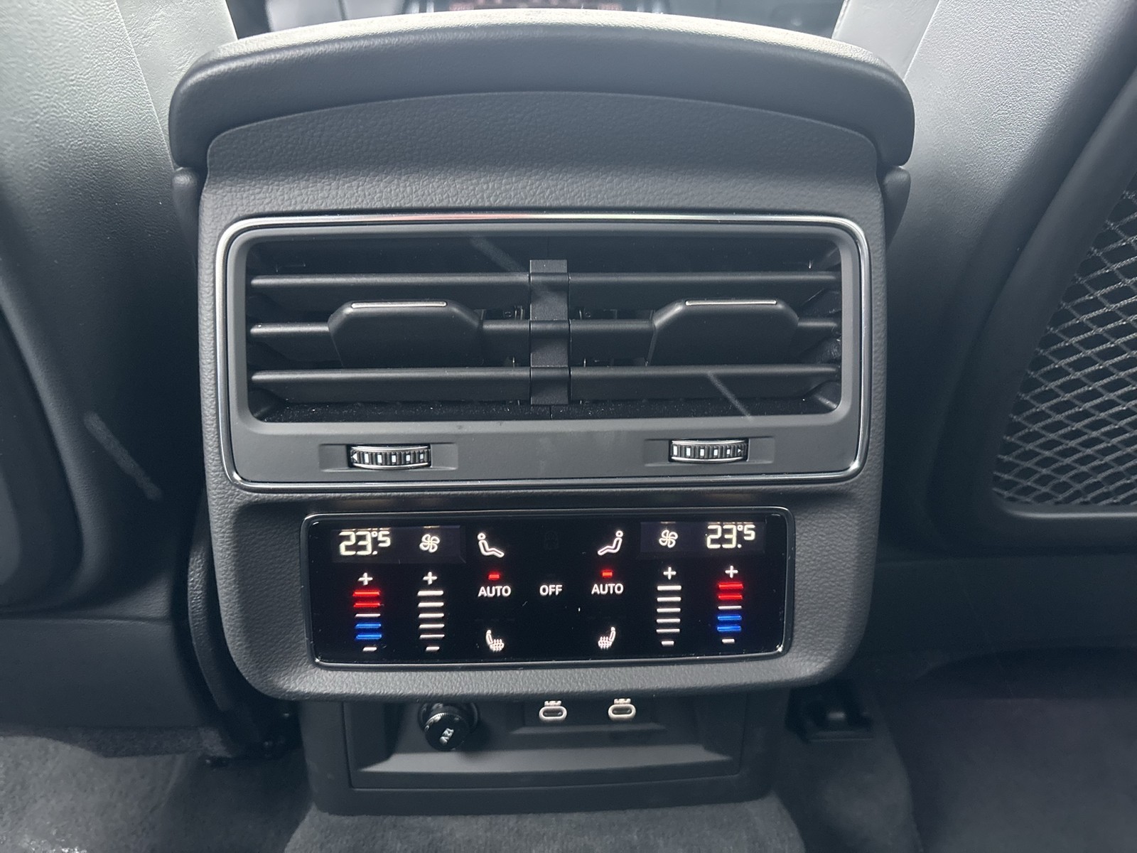 Audi SQ7 quattro PANO B&O AHK 360CAM HDMATRIX HEAD-UP