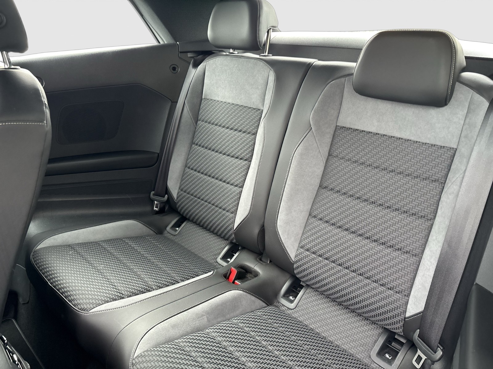 Volkswagen T-Roc Cabriolet 1.5 R-LINE AHK ACC LM17 LED+ NAVI