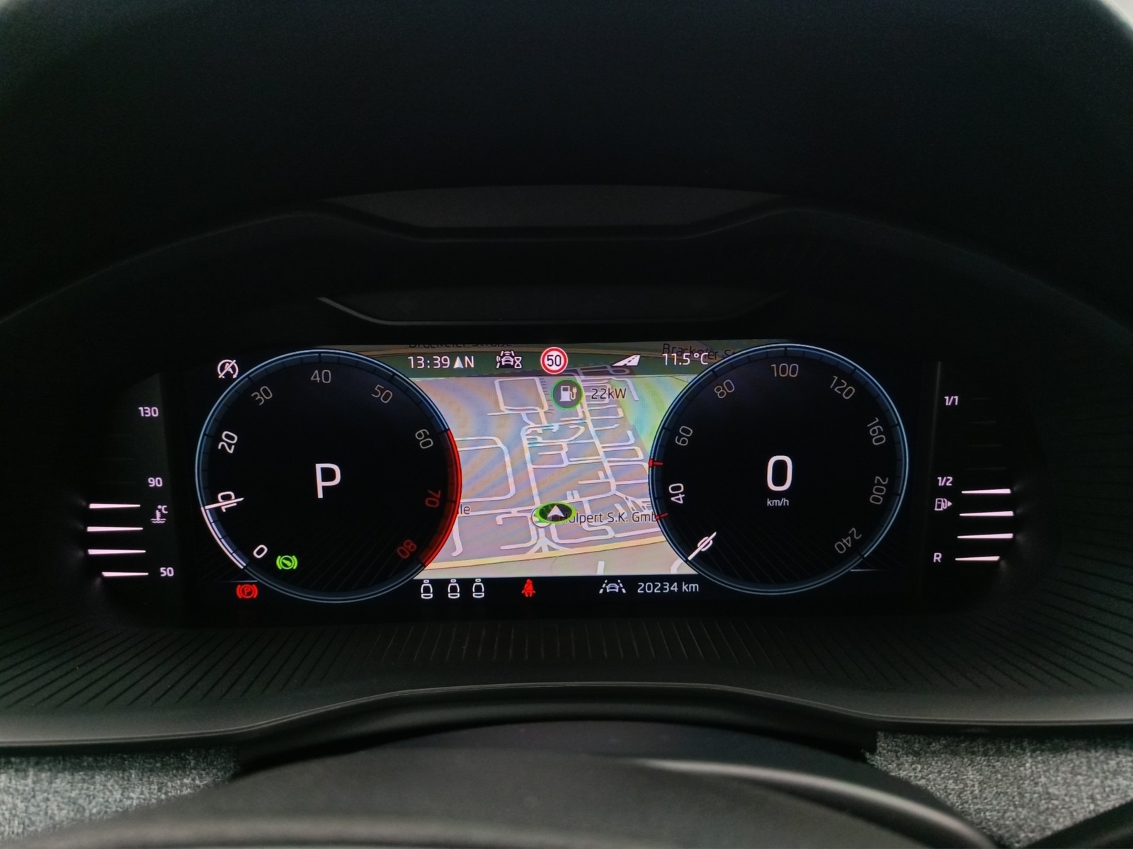 Skoda Kamiq 1.0 DRIVE NAVI LEDERLENKRAD CAM SITZHEIZ.