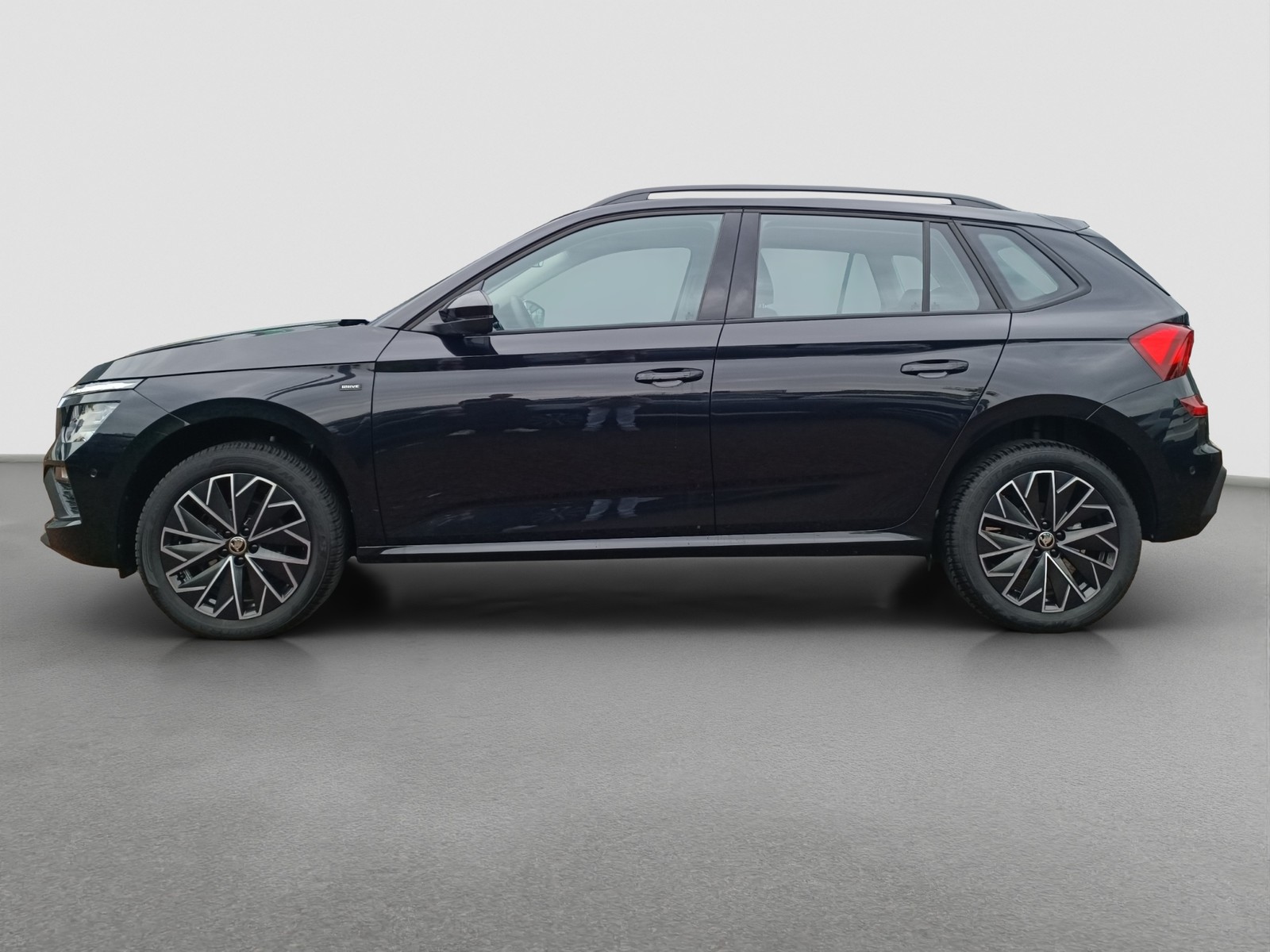 Skoda Kamiq 1.0 DRIVE NAVI LEDERLENKRAD CAM SITZHEIZ.