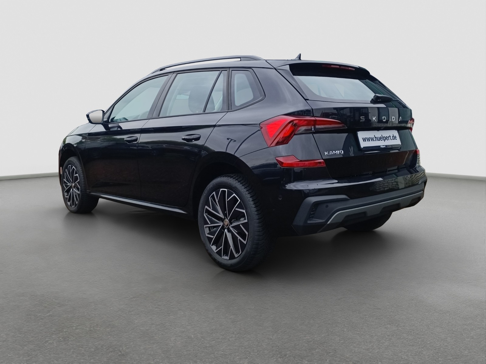 Skoda Kamiq 1.0 DRIVE NAVI LEDERLENKRAD CAM SITZHEIZ.
