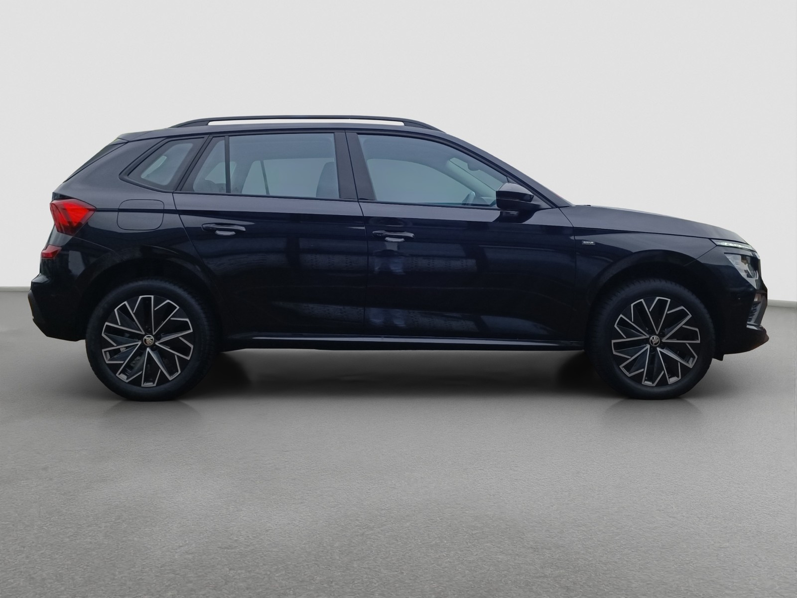 Skoda Kamiq 1.0 DRIVE NAVI LEDERLENKRAD CAM SITZHEIZ.