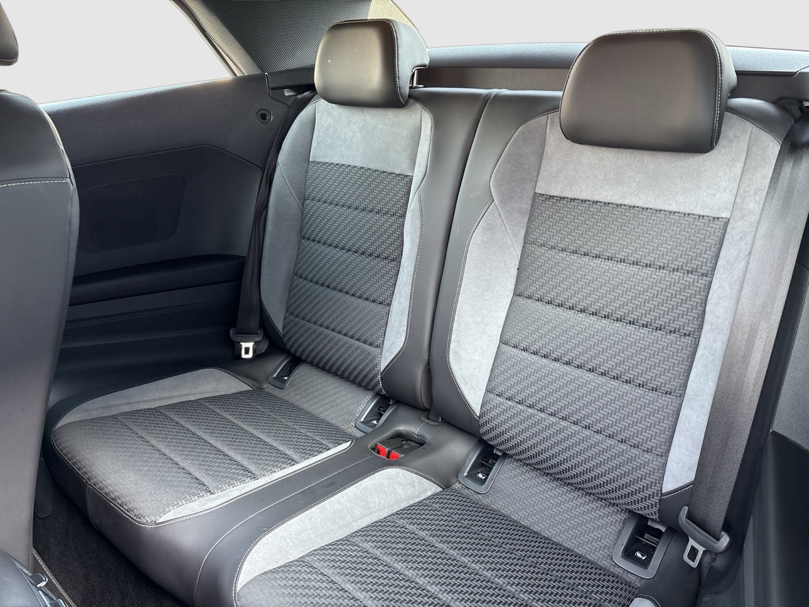 Volkswagen T-Roc Cabriolet 1.5 R-LINE AHK ACC LM17 LED+ NAVI