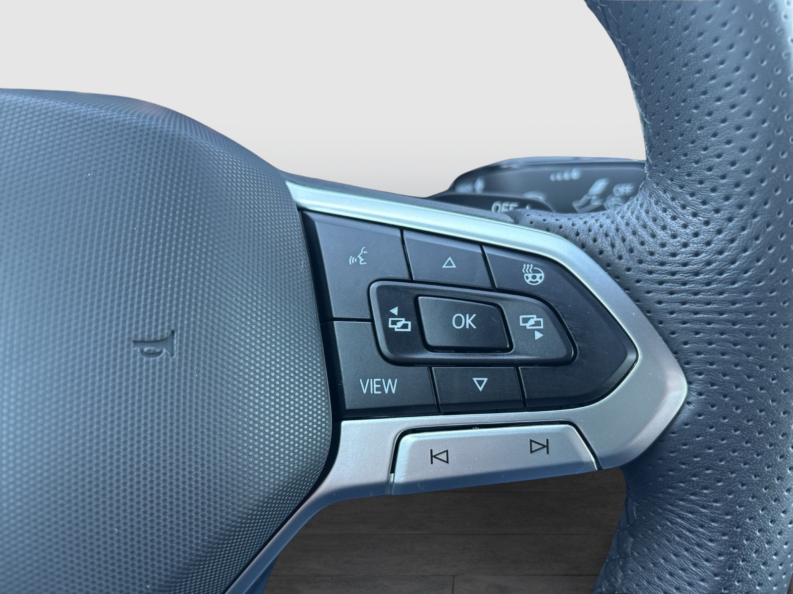 Volkswagen T-Roc Cabriolet 1.5 R-LINE AHK ACC LM17 LED+ NAVI