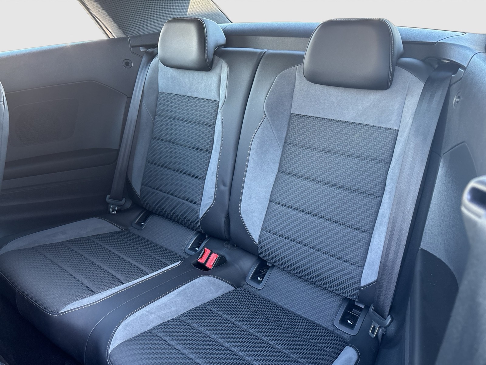 Volkswagen T-Roc Cabriolet 1.5 R-LINE AHK ACC LM17 LED+ NAVI