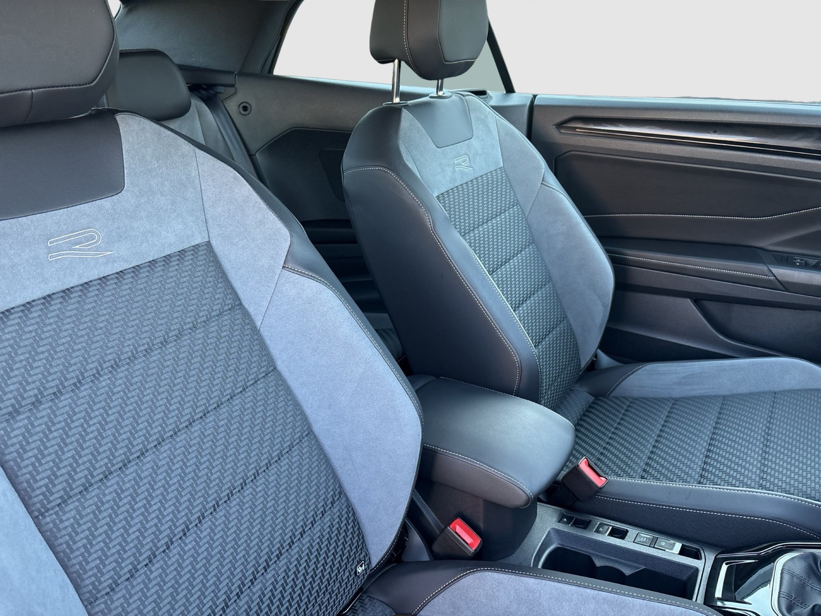 Volkswagen T-Roc Cabriolet 1.5 R-LINE AHK ACC LM17 LED+ NAVI