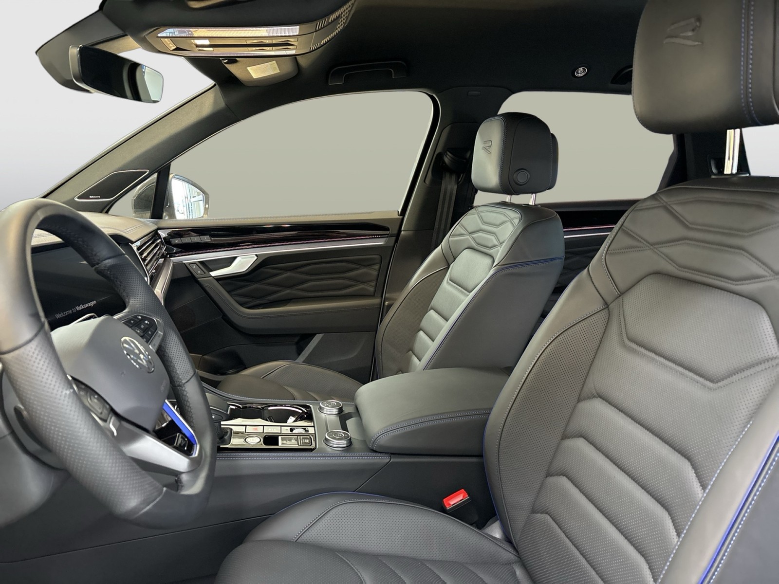 Volkswagen Touareg HYBRID R DYNAUDIO AHK 360CAM LM22 HEADUP