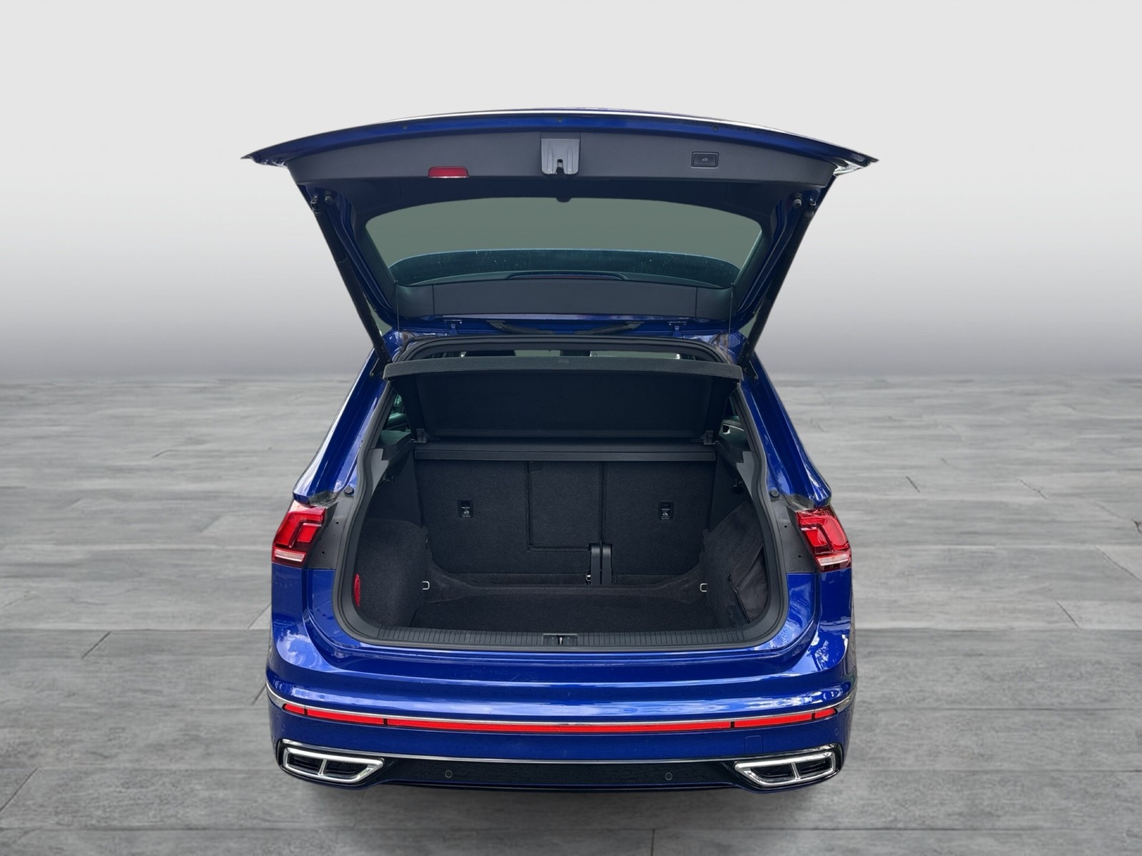 Volkswagen Tiguan 2.0 R-LINE 4X4 AHK 360CAM ACC LM19 MATRIX
