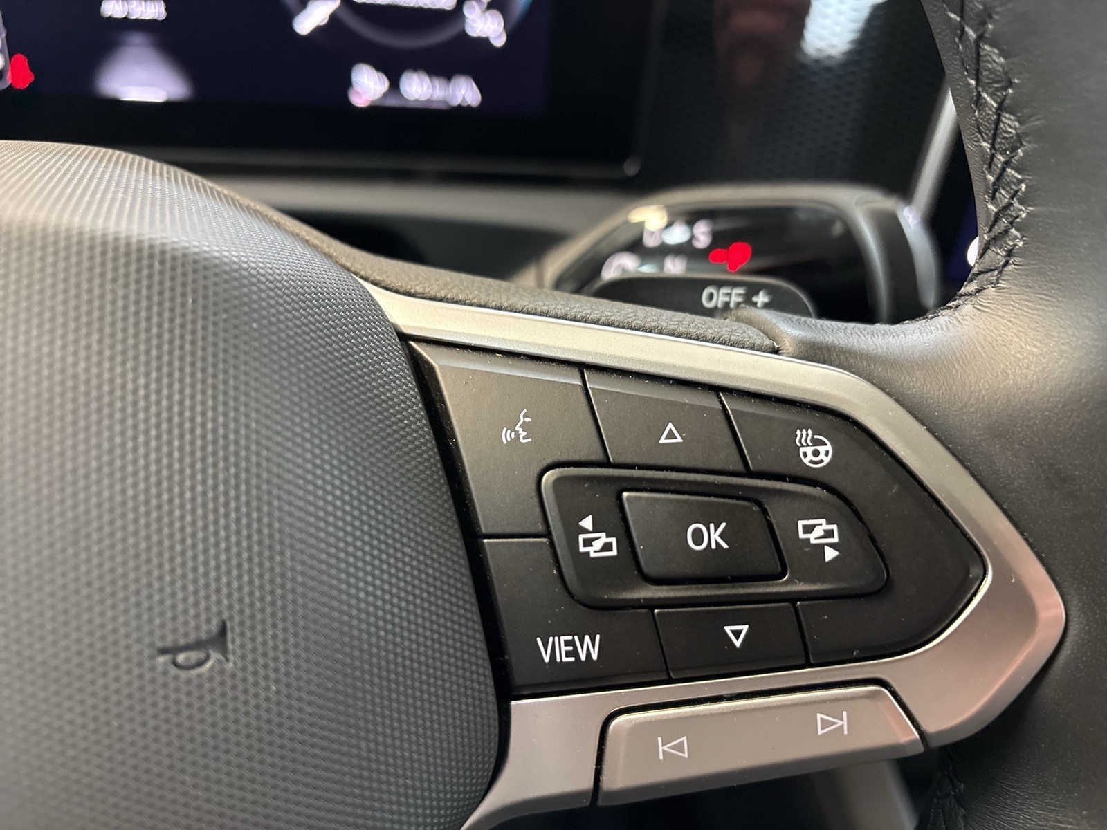 Volkswagen Tiguan 1.5 HYBRID LIFE AHK CAM ACC LM18 NAVI