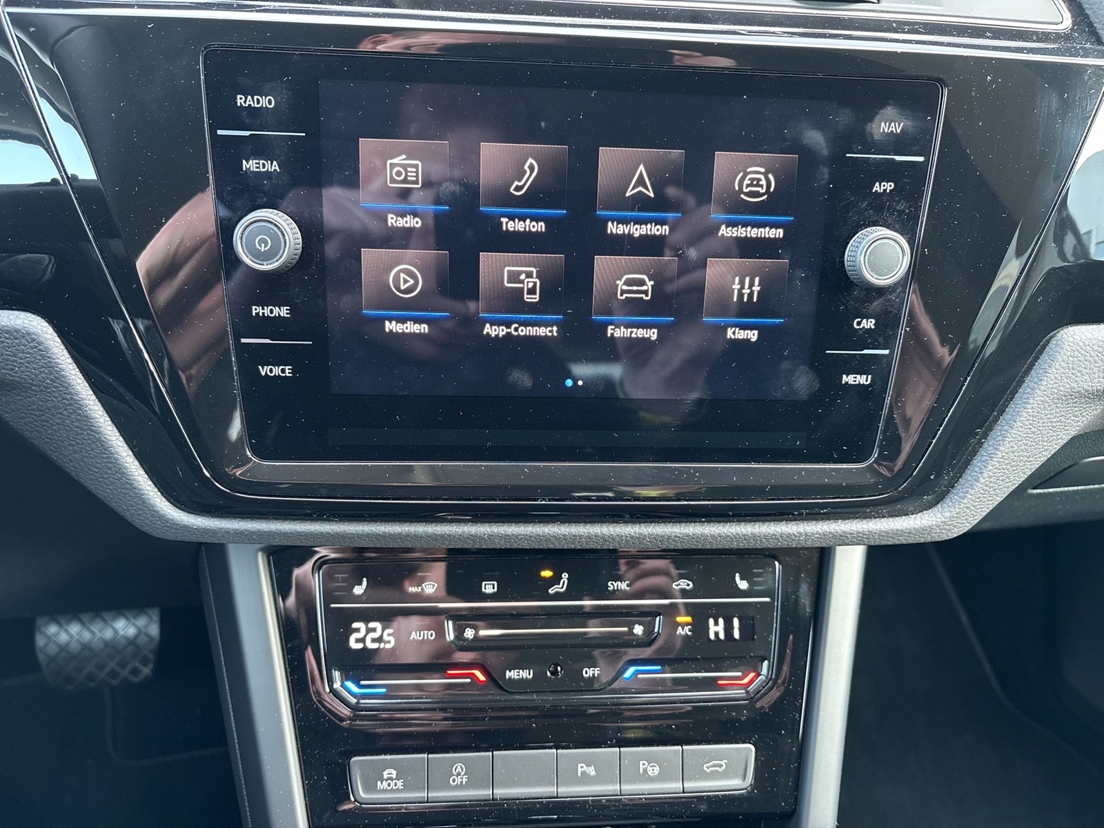 Volkswagen Touran 2.0 HIGHLINE AHK CAM ACC LM17 EKLAPPE NAVI