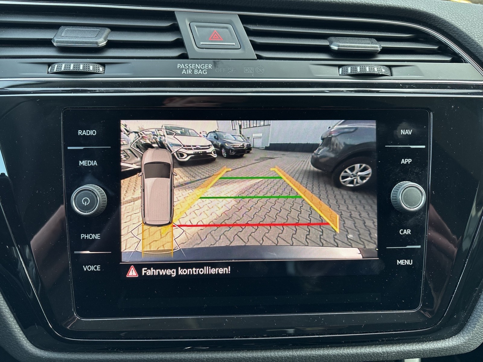 Volkswagen Touran 2.0 HIGHLINE AHK CAM ACC LM17 EKLAPPE NAVI