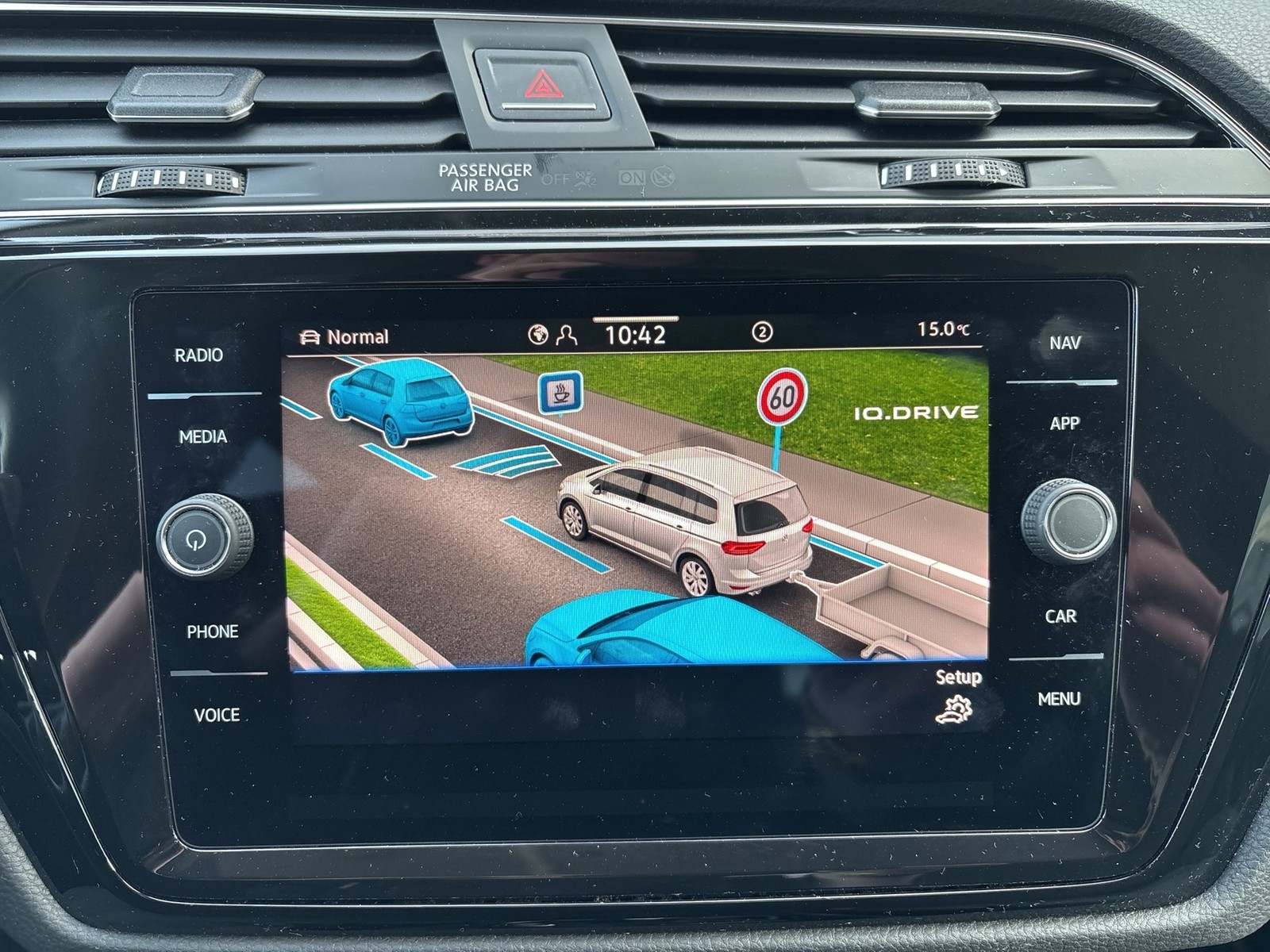 Volkswagen Touran 2.0 HIGHLINE AHK CAM ACC LM17 EKLAPPE NAVI