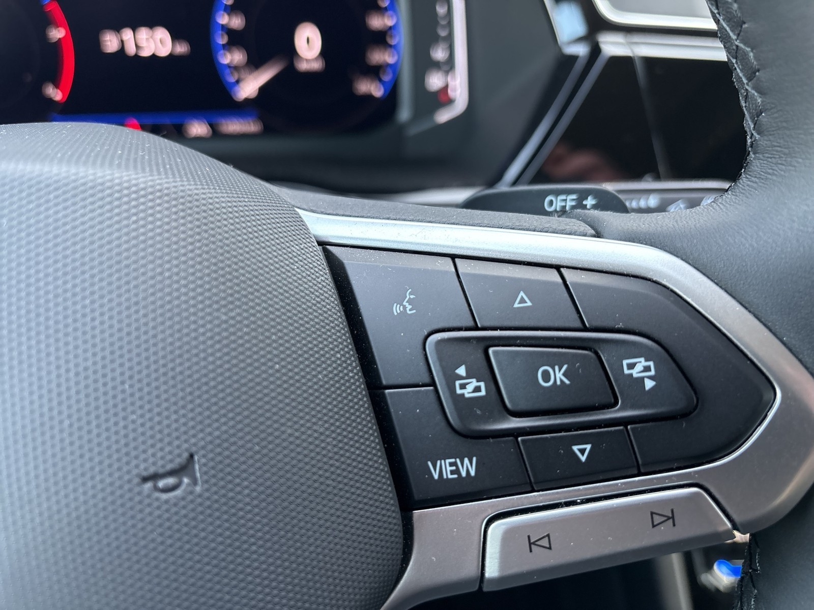 Volkswagen Touran 2.0 HIGHLINE AHK CAM ACC LM17 EKLAPPE NAVI