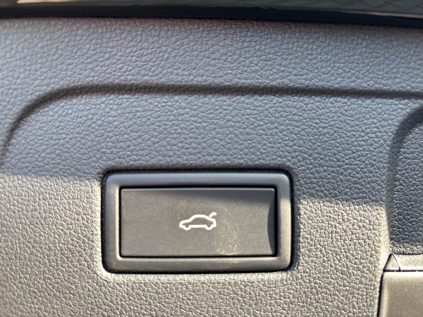 Volkswagen Touran 2.0 HIGHLINE AHK CAM ACC LM17 EKLAPPE NAVI