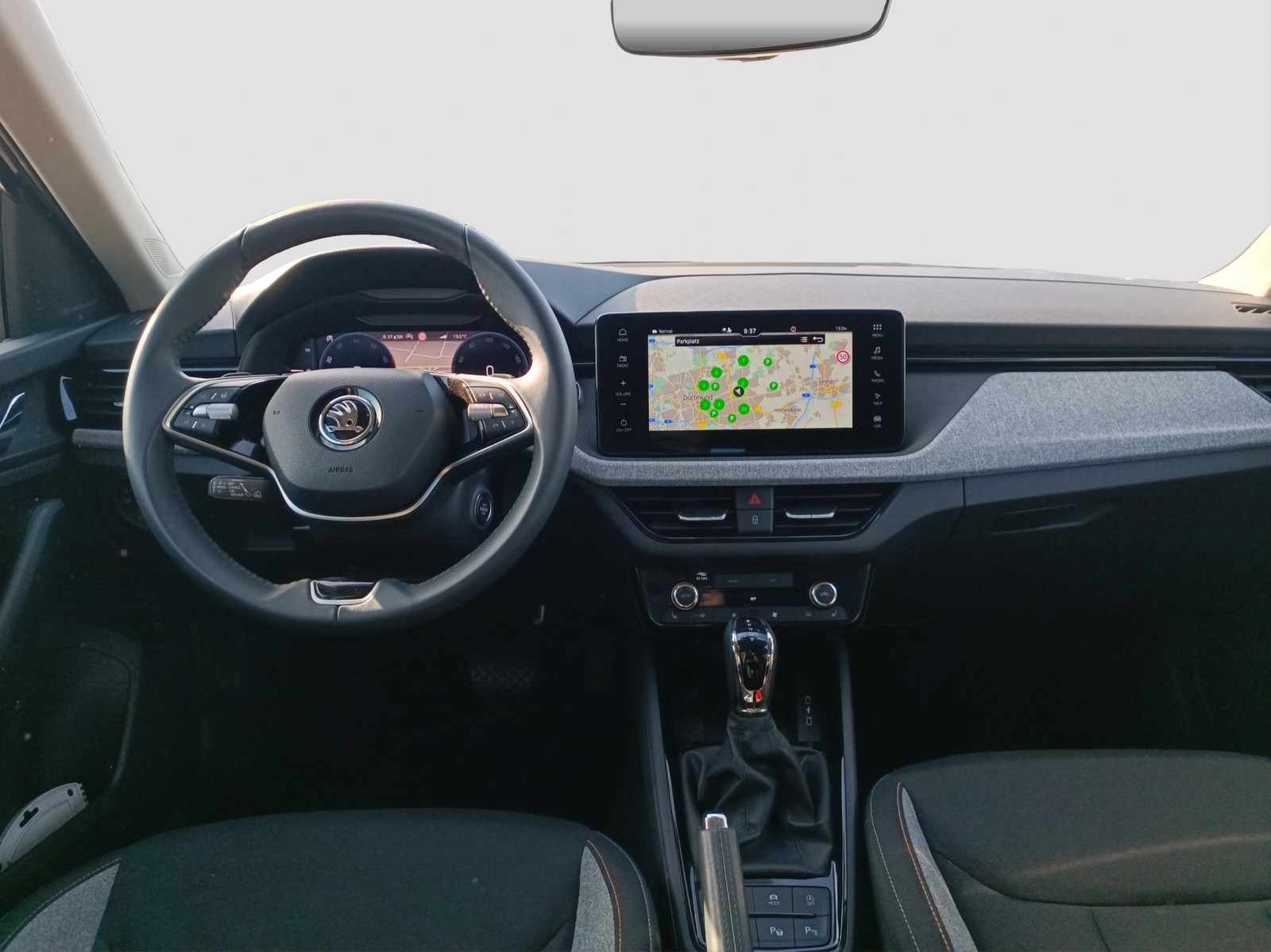 Skoda Kamiq Drive KAMERA AHK NAVI SITZHEIZ. LED ALU17