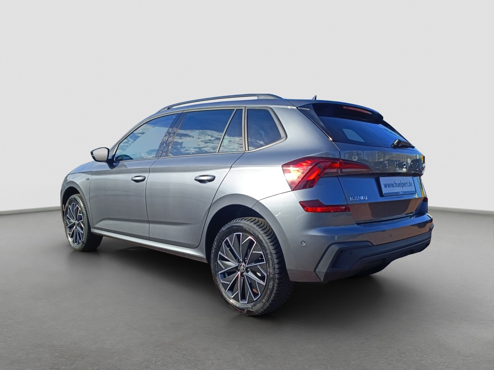 Skoda Kamiq Drive KAMERA AHK NAVI SITZHEIZ. LED ALU17