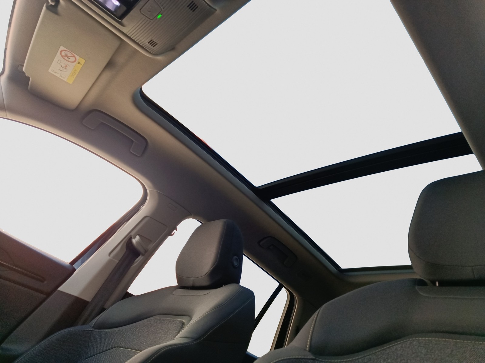 Skoda Kodiaq 1.5 SELECTION 7SITZE CAM PANO NAVI MATRIX