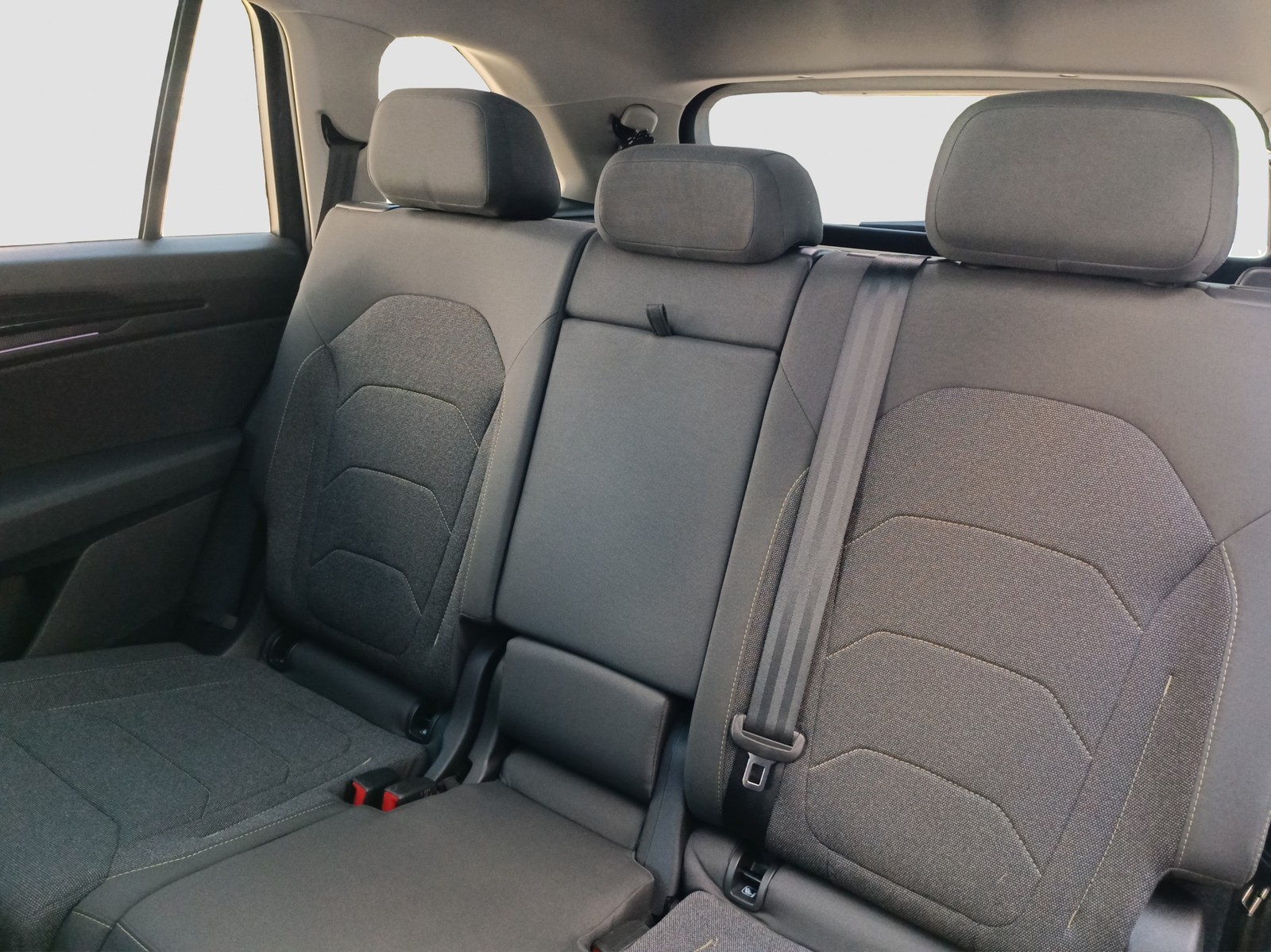 Skoda Kodiaq 1.5 SELECTION 7SITZE CAM PANO NAVI MATRIX