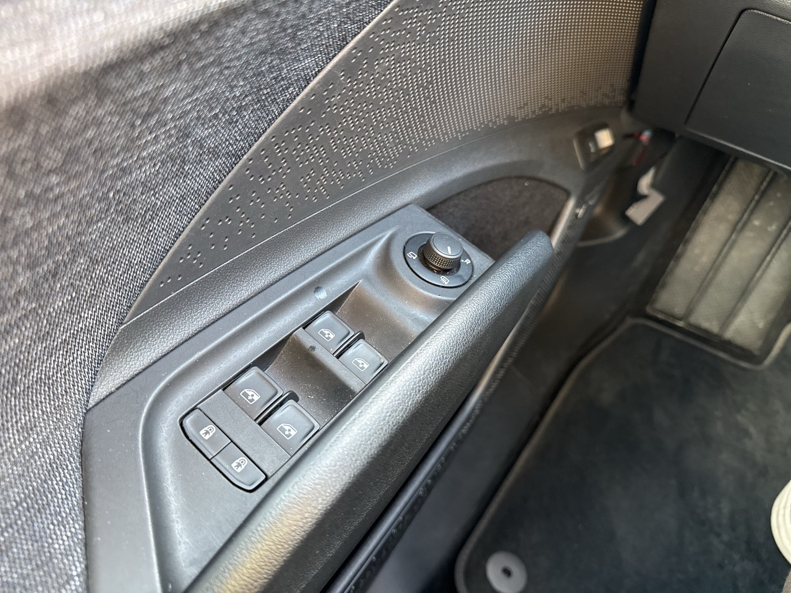 Skoda Elroq 85 LOFT WÄRMEPUMPE 360CAM ACC LM19 HEAD-UP