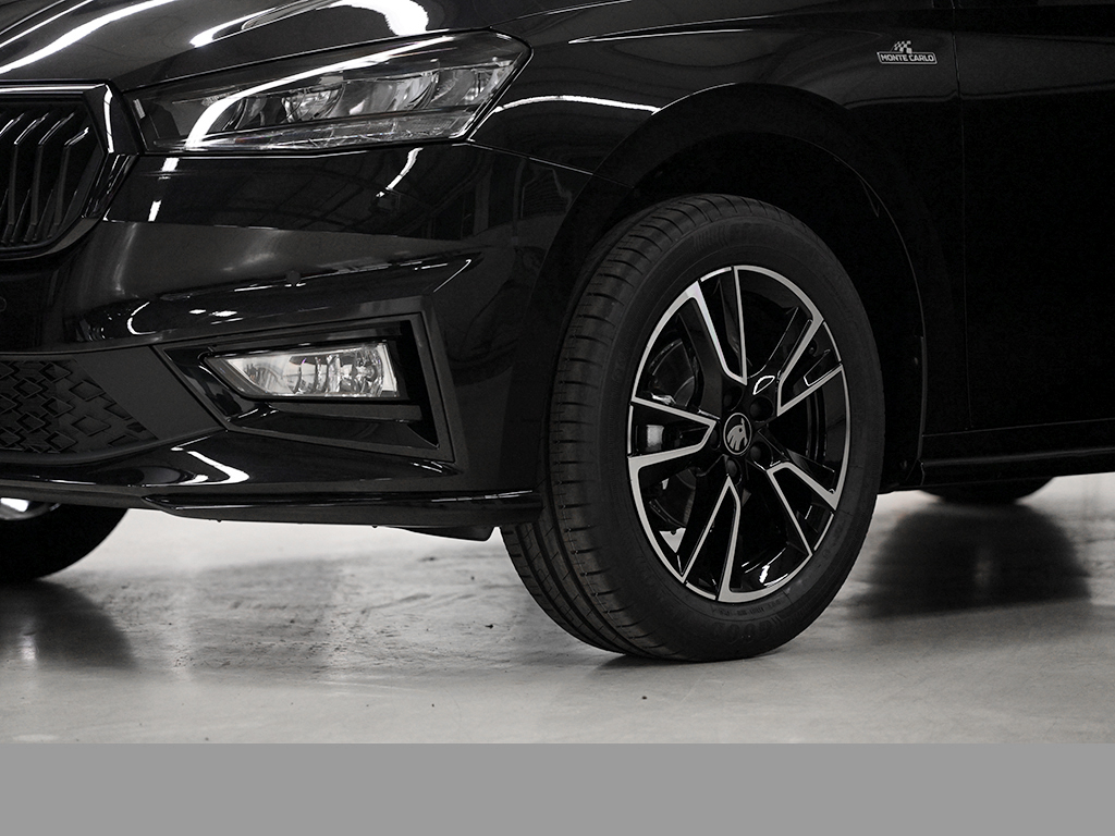 Skoda Fabia 1.0 MONTE CARLO CAM NAVI ALU SITZHEIZUNG