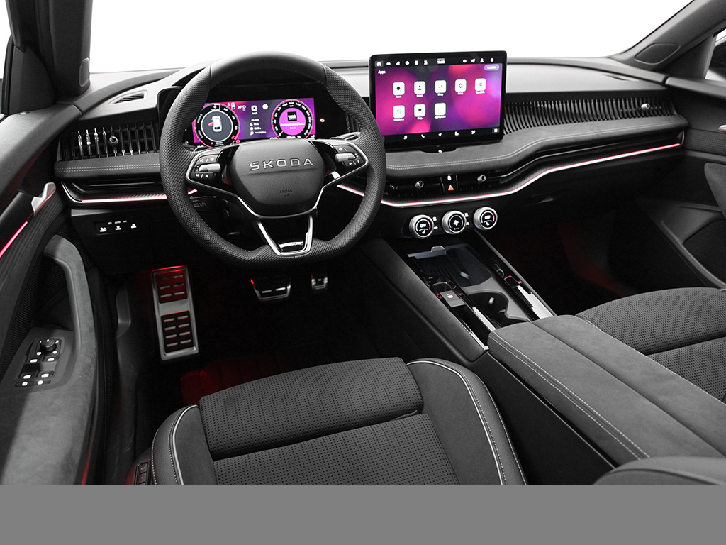 Skoda Superb Combi 1.5 iV SPORTLINE PANO CAM ACC LM19