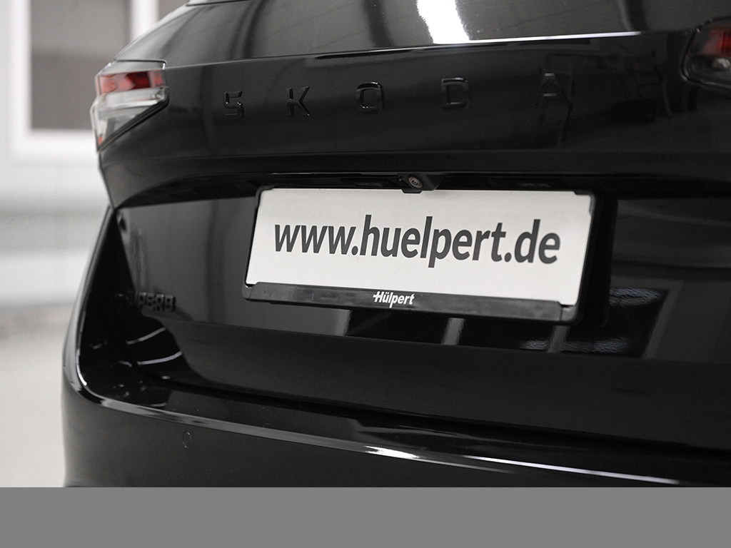Skoda Superb Combi 1.5 iV SPORTLINE PANO CAM ACC LM19