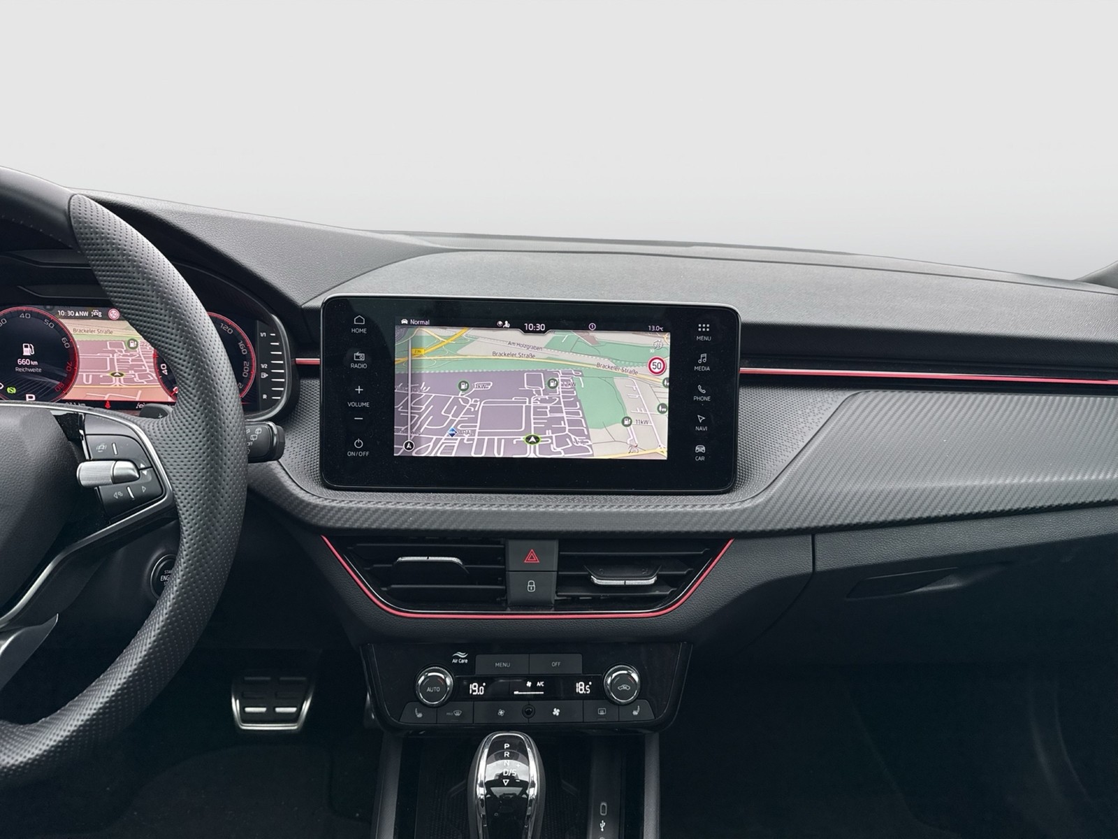 Skoda Scala 1.5 MONTE CARLO PANO CAM MATRIX NAVI LM17
