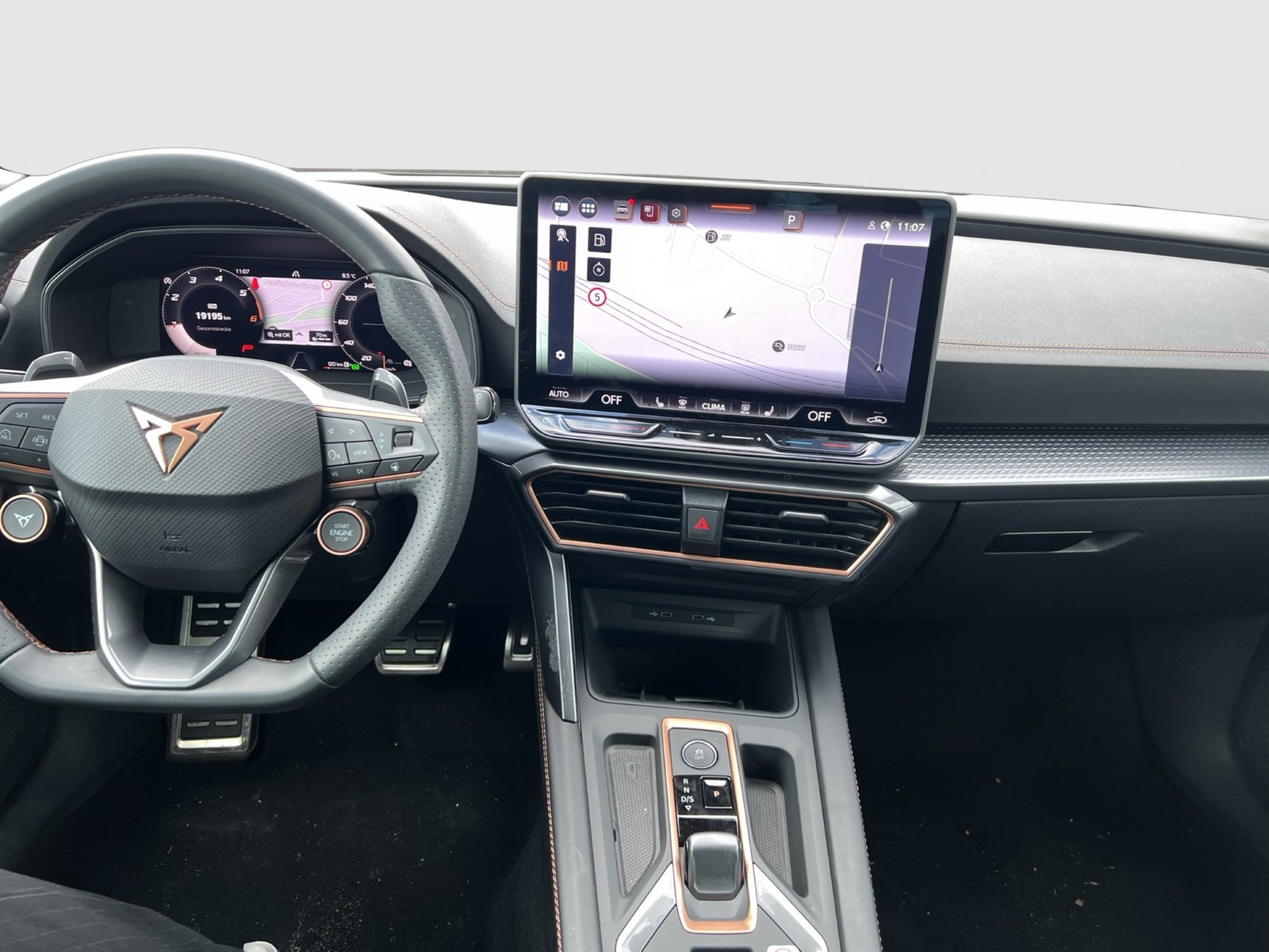 Cupra Leon ST 2.0 AHK CAM ACC LM18 E-KLAPPE NAVI