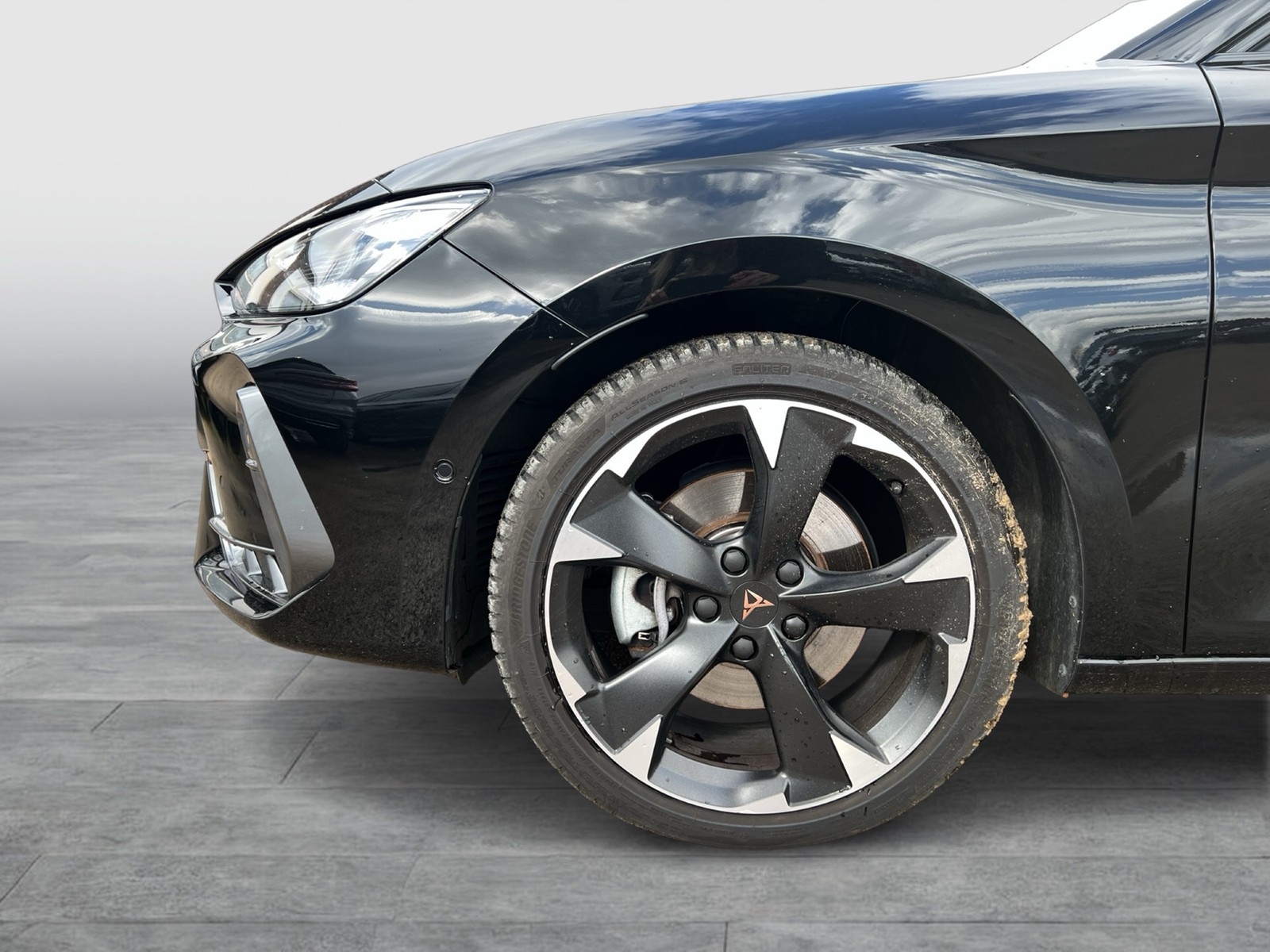 Cupra Leon ST 2.0 AHK CAM ACC LM18 E-KLAPPE NAVI