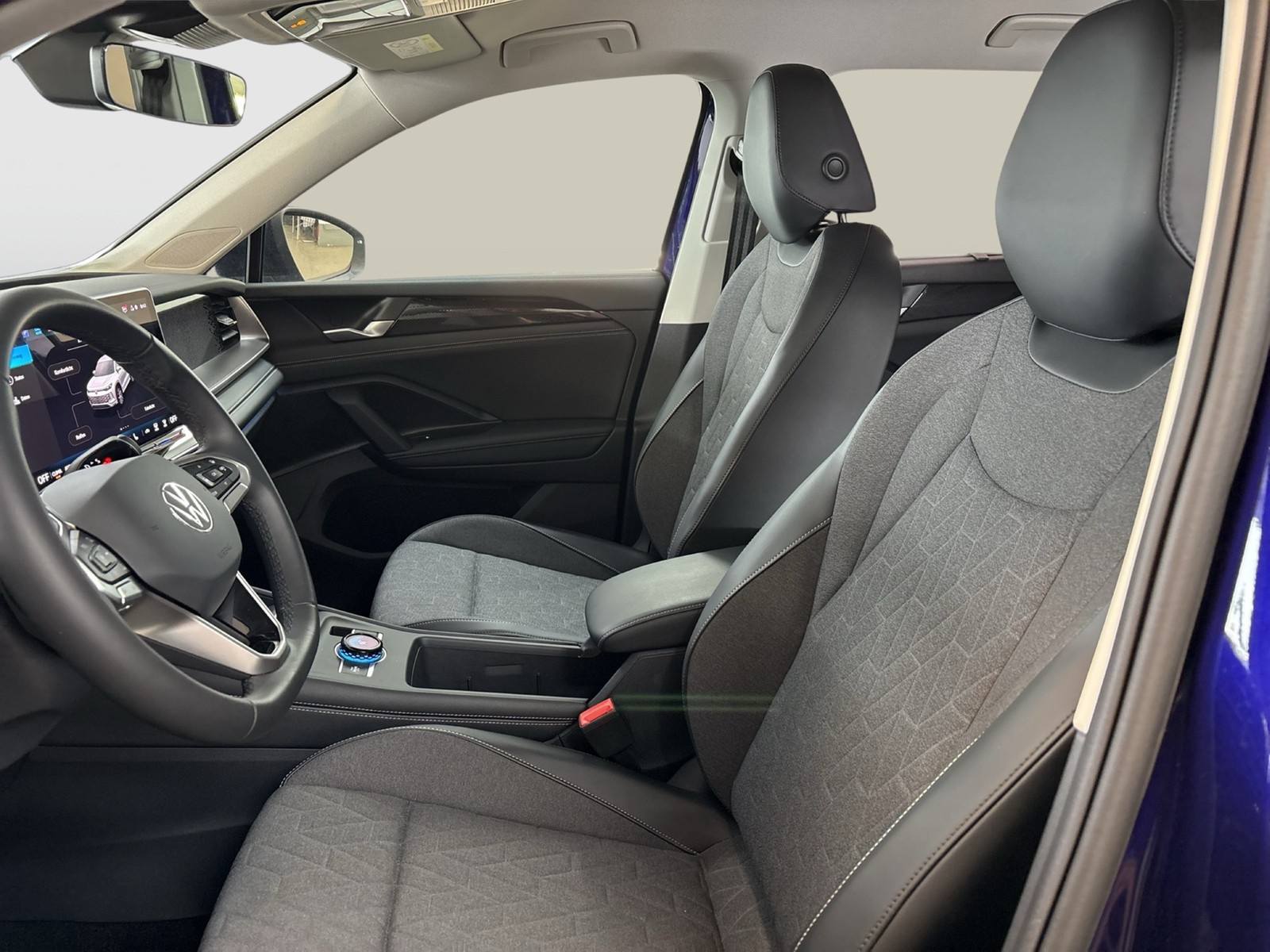 Volkswagen Tayron 1.5 eTSI LIFE AHK CAM ACC LM18 CARPLAY
