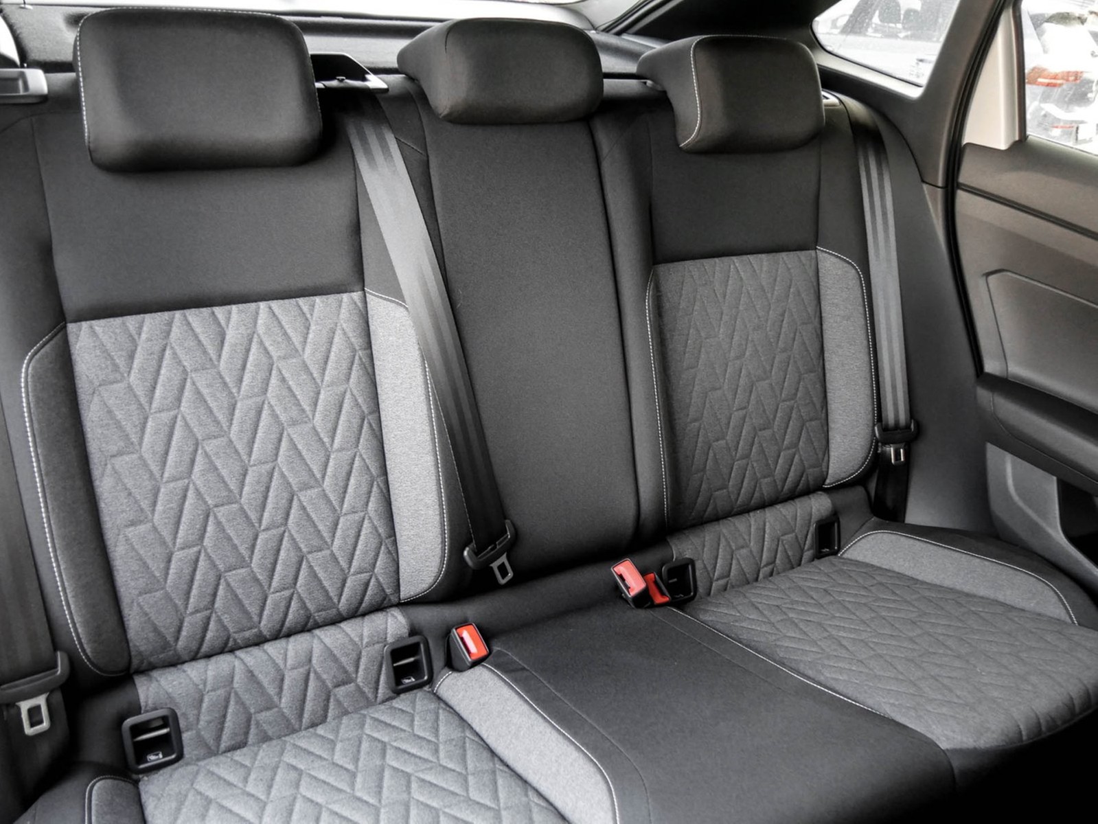 Volkswagen Taigo 1.5 MOVE LM17 SITZHEIZ CARPLAY/ANDROIDAUTO