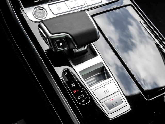 Audi A8 55 Qu. S LINE BLACKPAK PANO STANDHZ. B&O
