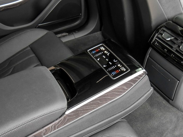 Audi A8 55 Qu. S LINE BLACKPAK PANO STANDHZ. B&O