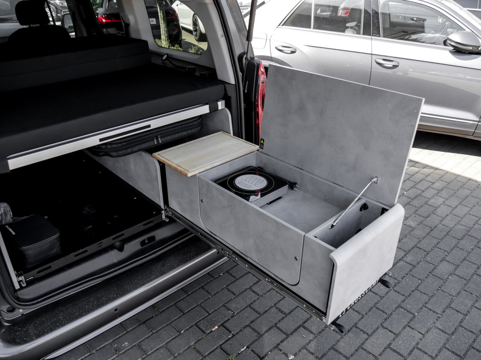 Opel Combo Life ULTIMATE ELECTRIC CROSSCAMP KAMERA