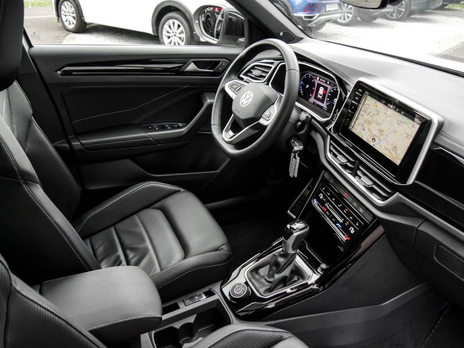 Volkswagen T-Roc 2.0 R-LINE 4X4 LEDER PANO BEATS AHK CAM 18Z
